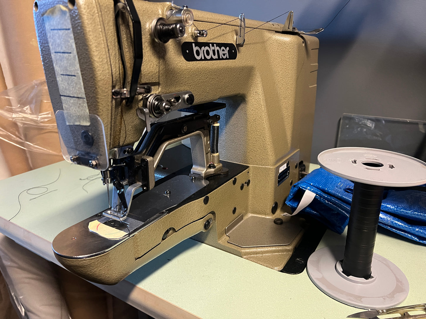 Rent sewing shop